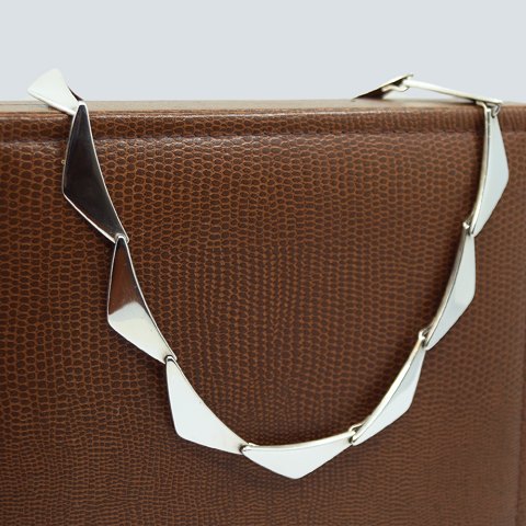 Hans Hansen; Peak necklace of sterling silver