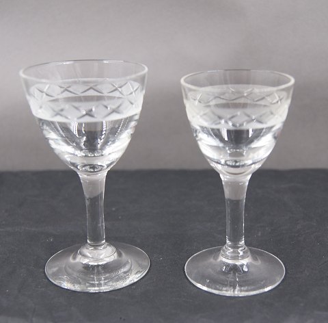 Ejby glas fra Holmegård