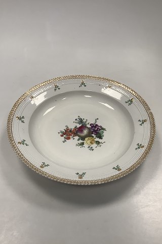 Early Royal Copenhagen Flora Danica Pearl Pattern plattern with flowers 1780-1790
