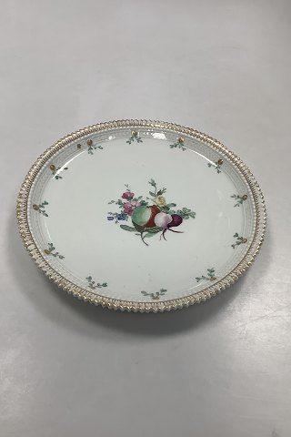 Early Royal Copenhagen Flora Danica Pearl Pattern pattern with flowers 1780-1790 No 3566