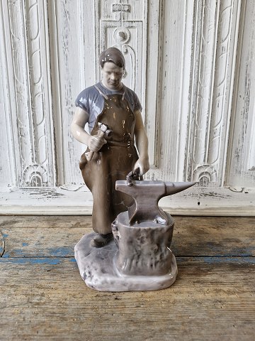 B&G figur - smed No. 2225