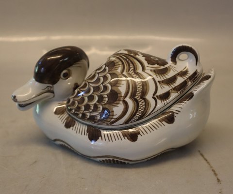 Brown Tranquebar Aluminia Tranquebar 3043 - 1058-45 Duck Bonbon bowl with lid 9 x 17 cm Design Nils Thorsson 1922    Aluminia Faience