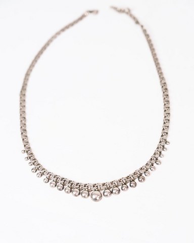 item no: 590196