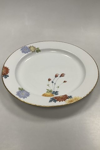 Royal Copenhagen No 93 White Half Laced w. Flowers and Gold Round Serving Platter 35,2cm / 13.86 inch
