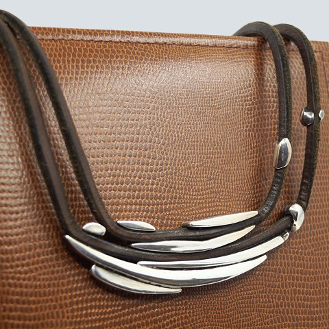 Georg Jensen, Anette Kræn; Necklace in sterling silver with leather #310