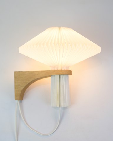 "The Mushroom" Væglampe - Model 204 - Lys Eg - Vilhelm Wohlert - Le Klint