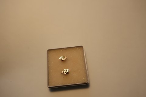 item no: 600205