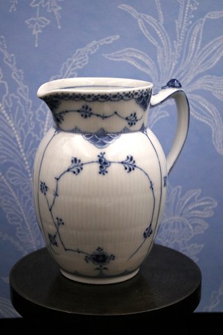 Royal Copenhagen Blue Fluted Half Lace jug. Height: 18cm. RC# 1/562. from 1923-28...