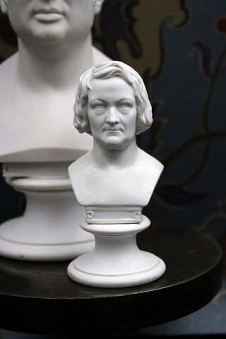 Antique Royal Copenhagen, small bust in bisquit by the Danish sculptor Bertel Thorvaldsen...