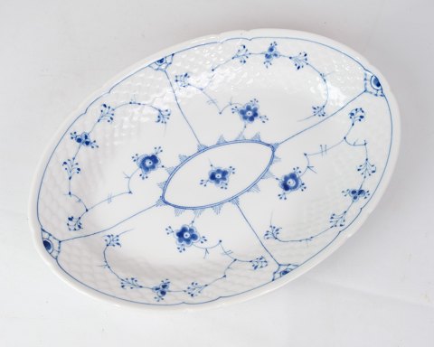 Ovalt Fad - Nr. 17 - Porcelæn - Blåmalet - Musselmalet - Bing & Grøndahl