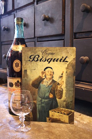 Gammelt Cognac reklameskilt i metal med en fin patina fra Bisquit Dubuche & Co. Cognac...