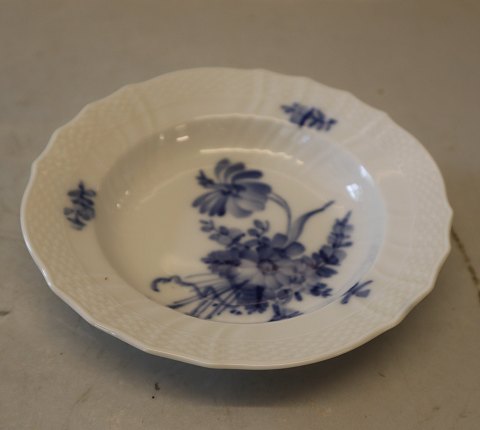 1619-10 Small deep plate 14 cm (601) Danish Porcelain Blue Flower curved Tableware
