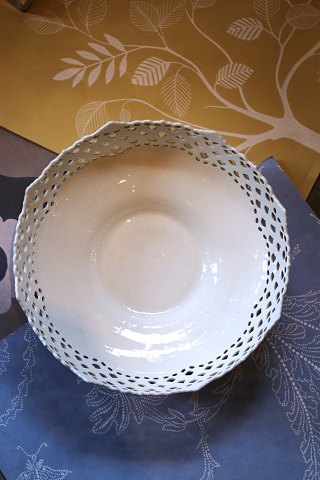 Antique Royal Copenhagen bowl in White Full Lace from the year 1870-90...