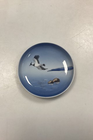 Lyngby Porcelænsskål med Fugl over havet No. 123-3-6