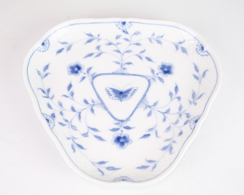Trekantet Fad - Nr. 4 - Porcelæn - Håndmalet - Sommerfugl - B&G - Bing & Grøndahl