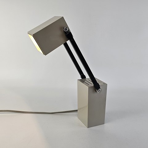 Bent BoysenLampetit BordlampeLouis Poulsen