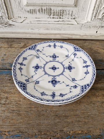 Royal Copenhagen Musselmalet halvblonde helflad tallerken no. 652 - 19 cm.