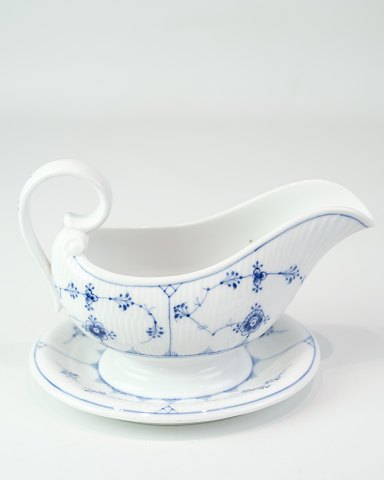 Saucekande med Underskål – Musselmalet Riflet – Royal Copenhagen – No. 200