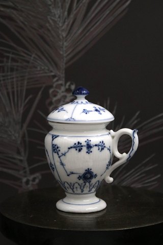 Royal Copenhagen Blue Fluted Plain mustard jar with lid and handle.RC# 1/138.From 1893-1900...