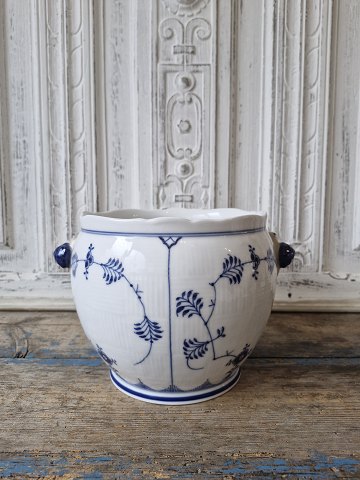 Royal Copenhagen Musselmalet riflet urtepotteskjuler no. 126