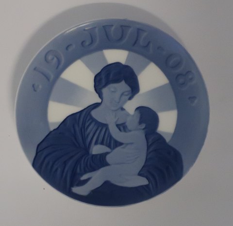 Royal Copenhagen. Christmas plate 1909. Mary with child. Diameter 15.5 cm (1 Quality)