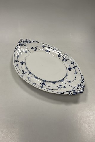 Royal Copenhagen Musselmalet Riflet Underfad til oval terrin No 217