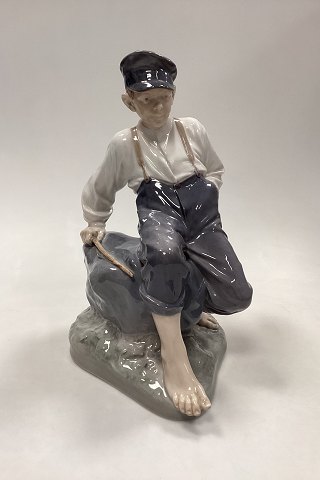 Royal Copenhagen Figur Dreng på Sten No. 1659