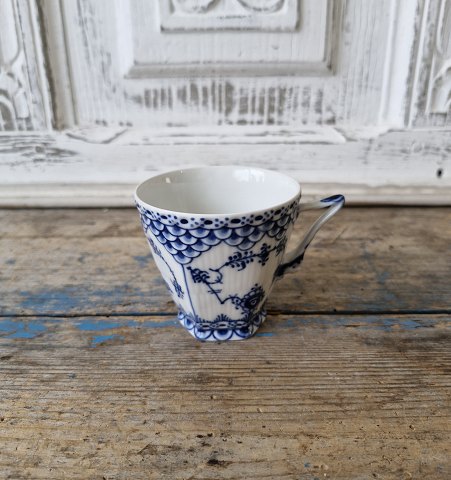 Royal Copenhagen Musselmalet helblonde kaffekop no. 1036