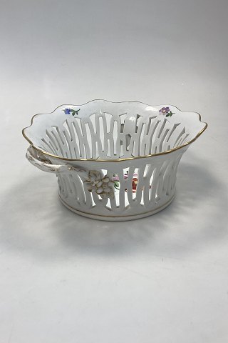 Royal Copenhagen Saksisk Blomst Let Frugtkurv No. 1576