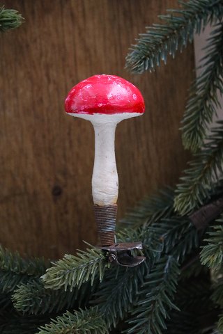 Old Christmas tree ornament in the shape of a toad hat in cotton/paper with clip.