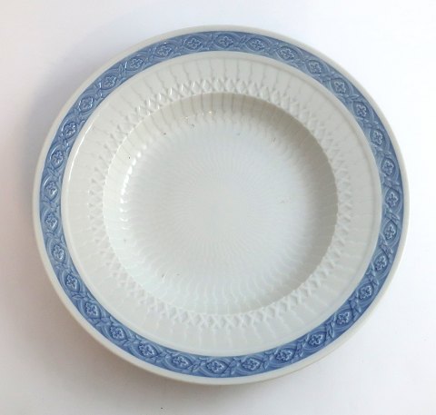 Royal Copenhagen. Blå Vifte. Dyb tallerken. Model 11515. Diameter 22,5 cm. Pæne velholdte (3 sortering)