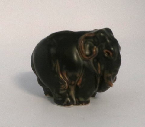 Royal Copenhagen. Stoneware elephant figurine. Model 20225. Height 5.5 cm. (1 quality)