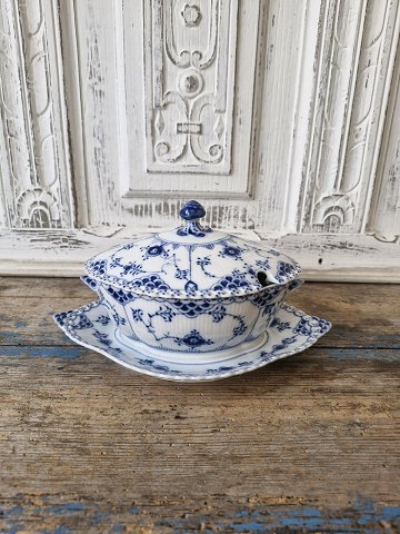 Royal Copenhagen Musselmalet helblonde sauceskål med låg no. 1106