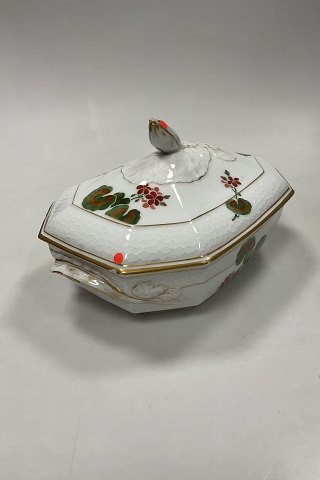 Royal Copenhagen Art Nouveau Stel No. 225 Pelargonie Terrin No. 2038 / 2040