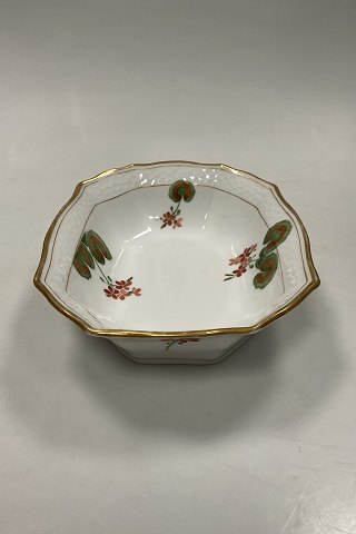 Royal Copenhagen Art Nouveau Stel No. 225 Pelargonoe Skål No. 2051