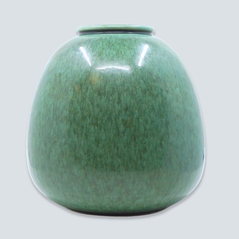 Saxbo, Eva Stæhr-Nielsen; Vase af stentøj dekoreret med blå grøn glasur, nr. 14