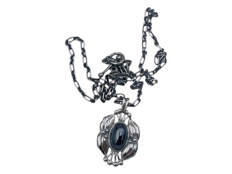 Georg Jensen Årssmykke 2000Vedhæng med hæmatitsten