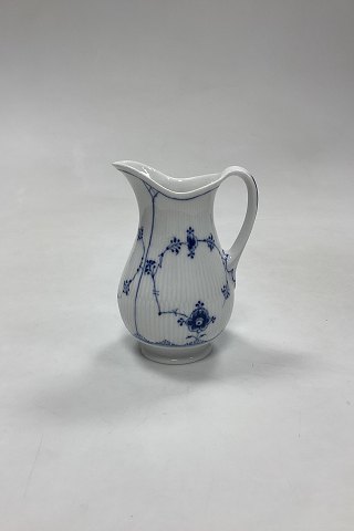 Royal Copenhagen Musselmalet Riflet Flødekande No. 385