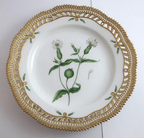 Royal Copenhagen. Flora Danica plate w. open-work border. Diameter 25 cm. Model 3553. (1 quality). Melandrium vespertinum fr