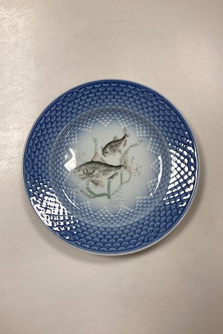 Bing og Grøndahl Blå Tone Fisketallerken Motiv 12 Brasen No. 716 - SKÅRET/SLIDT