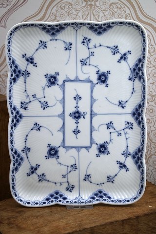 Rare Royal Copenhagen Blue Fluted Half Lace Tray.1/677. 1.sort. from 1898-1923...