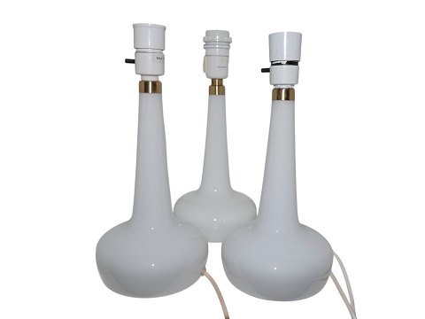 Le Klint 311Bordlampe i hvidt glas