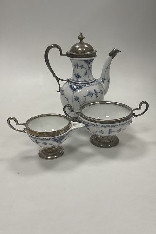 Royal Copenhagen Halvblonde Kaffekande, flødekande og sukkerskål med metal montering