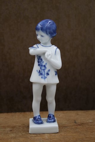 Royal Copenhagen Blå Blomst porcelænsfigur af lille pige med sommerfugl på armen...