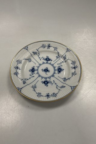 Royal Copenhagen Musselmalet Riflet Frokosttallerken med guld Dannebrog No. 178