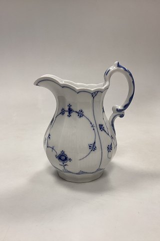 Royal Copenhagen Musselmalet Riflet Kande No. 355