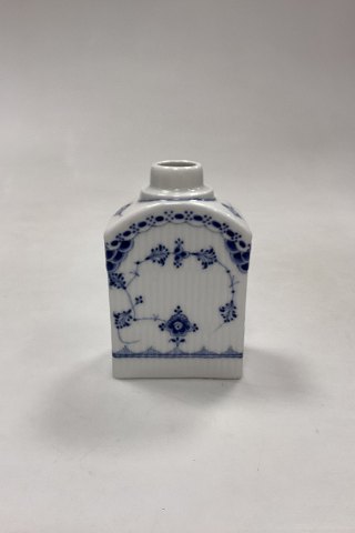 Royal Copenhagen Musselmalet Halvblonde Tedåse uden låg No. 679
