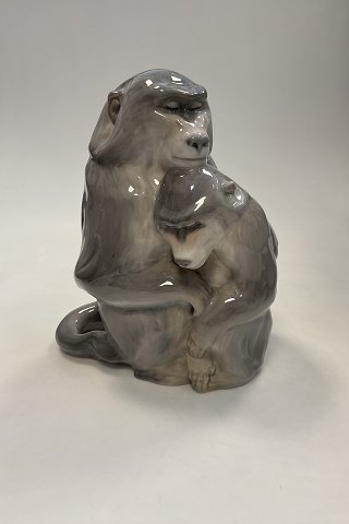 Royal Copenhagen Abe med unge Figur No. 1201