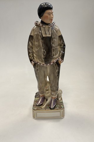 Royal Copenhagen Overglasur Figur af Grønlandsk Mand No. 12225