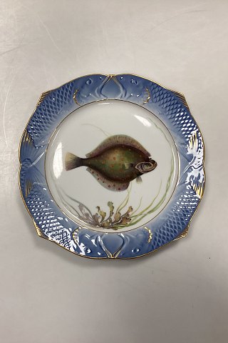 Royal Copenhagen Blue Fish Set Plate No. 19/3002
